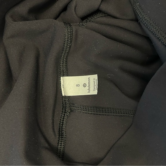 Lululemon wunder train leggings 21” size 8 - Picture 4 of 4
